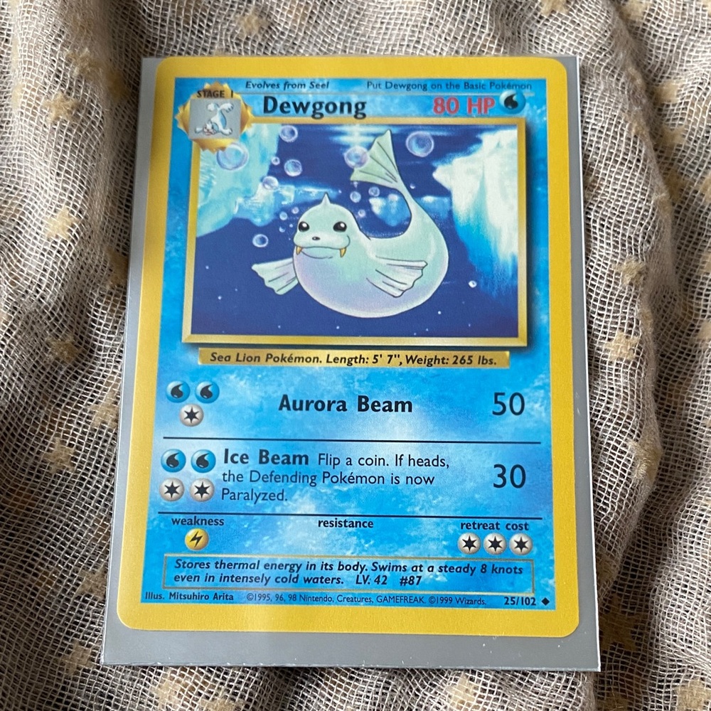 Dewgong Pokémon Trading Card